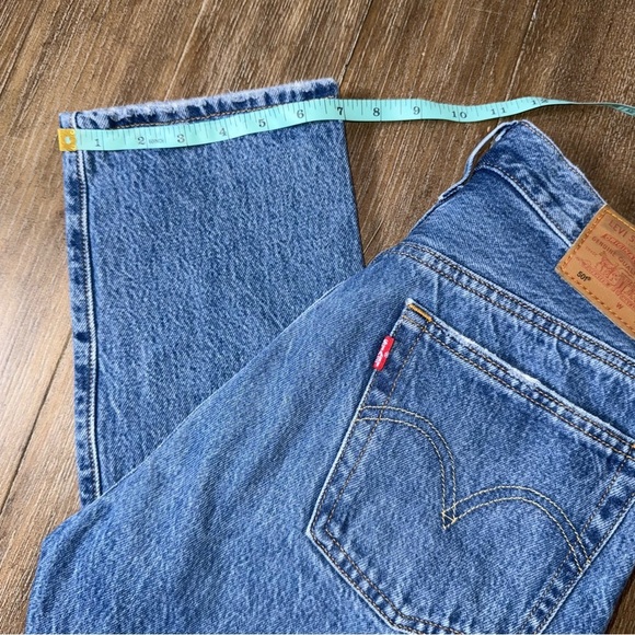 Levi’s 501 jeans Premium Women’s Medium Wash Distressed Tapered High Rise 90s - Picture 5 of 14